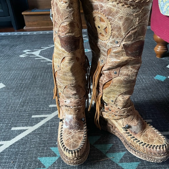 El Vaquero Mirea Wood Luxe